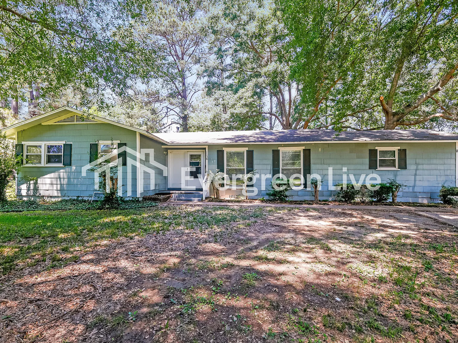 3 bed, 2.0 bath, 1794 sqft, $1,295 — Photo 1