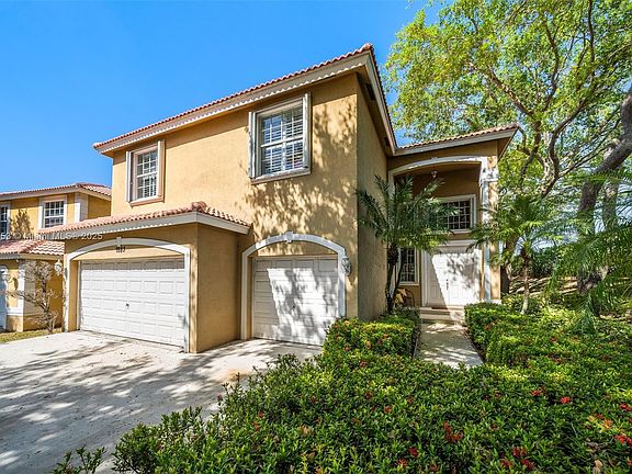 2nd image of 7883 NW 60th Ln