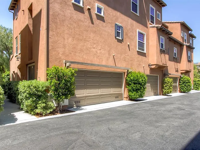 2540 Escala Cir — Photo 15