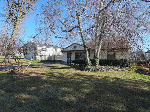 89 Bridgewood Dr, Antioch, IL 60002