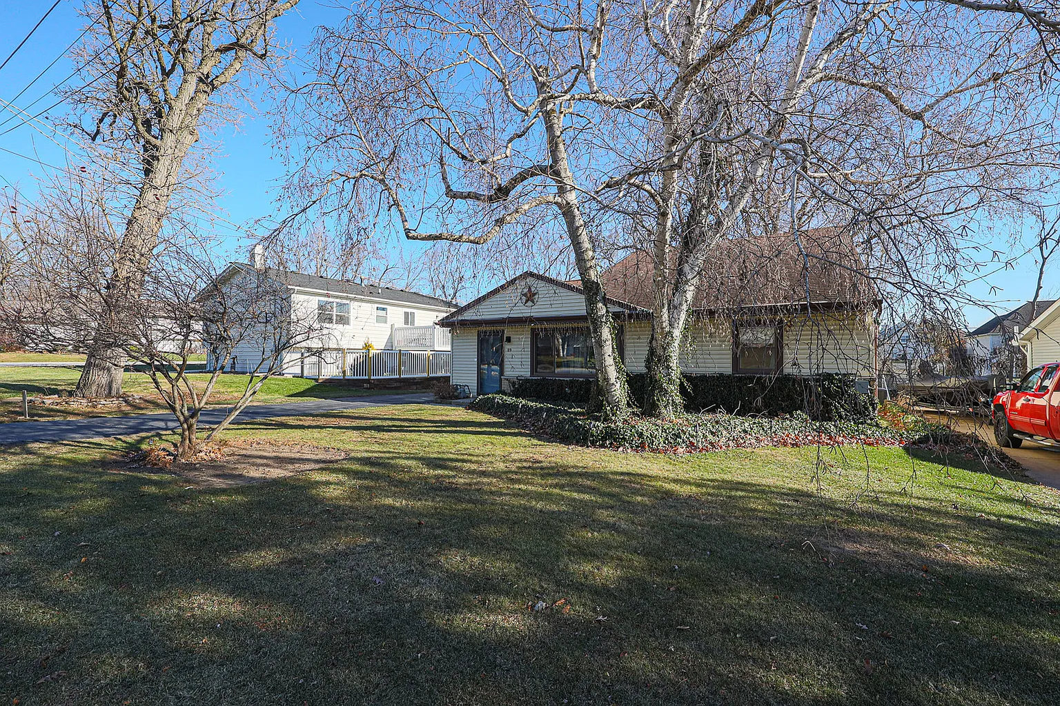 89 Bridgewood Dr photo 1