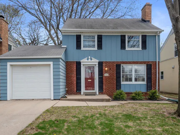 4764 North Ardmore AVENUE, Whitefish Bay, WI 53211