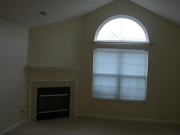 3rd image of 164 Edinburgh Village Dr