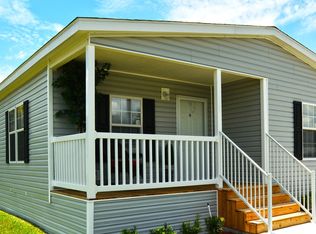 1155 Country Club Rd, Elgin, IL 60123