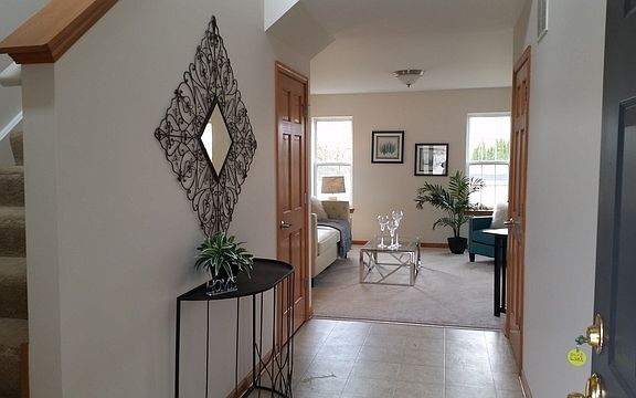 2nd image of 605 Yorkshire Ln
