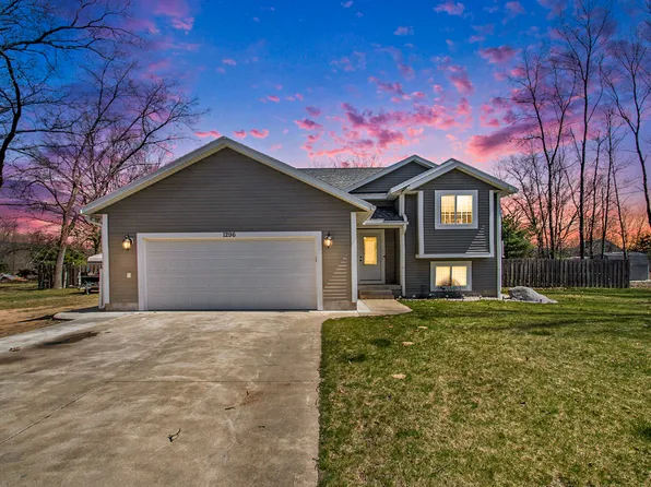 1296 S Wolf Lake Rd, Muskegon, MI 49442
