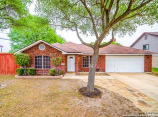 8396 Dawnwood Dr, San Antonio, TX 78250