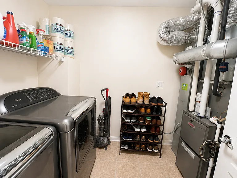 3065 Coral Ln — Photo 36