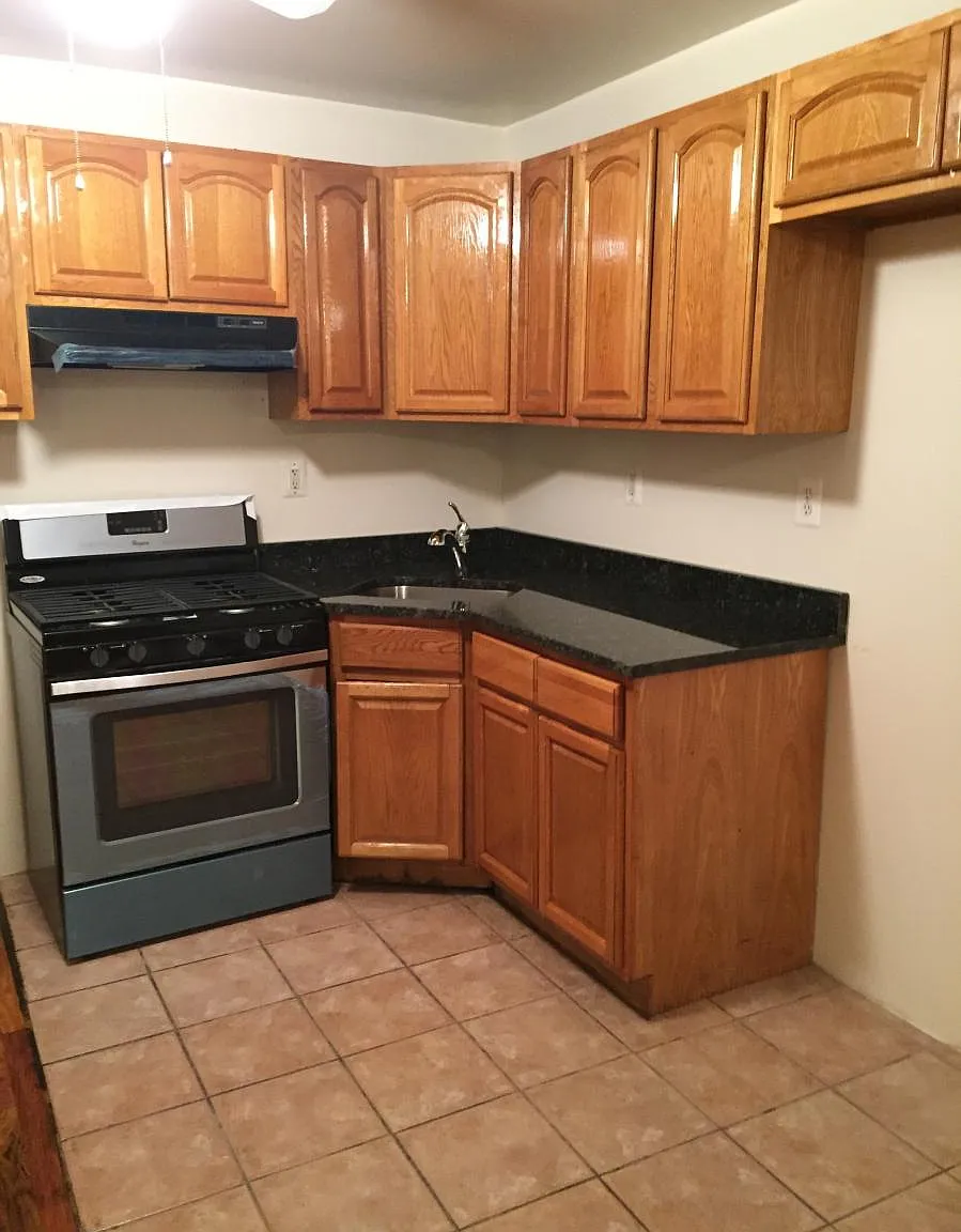 727 Newark Avenue — Photo 2