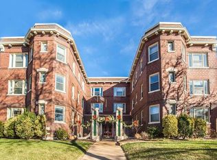 4563 Laclede Ave #1FW, Saint Louis, MO 63108