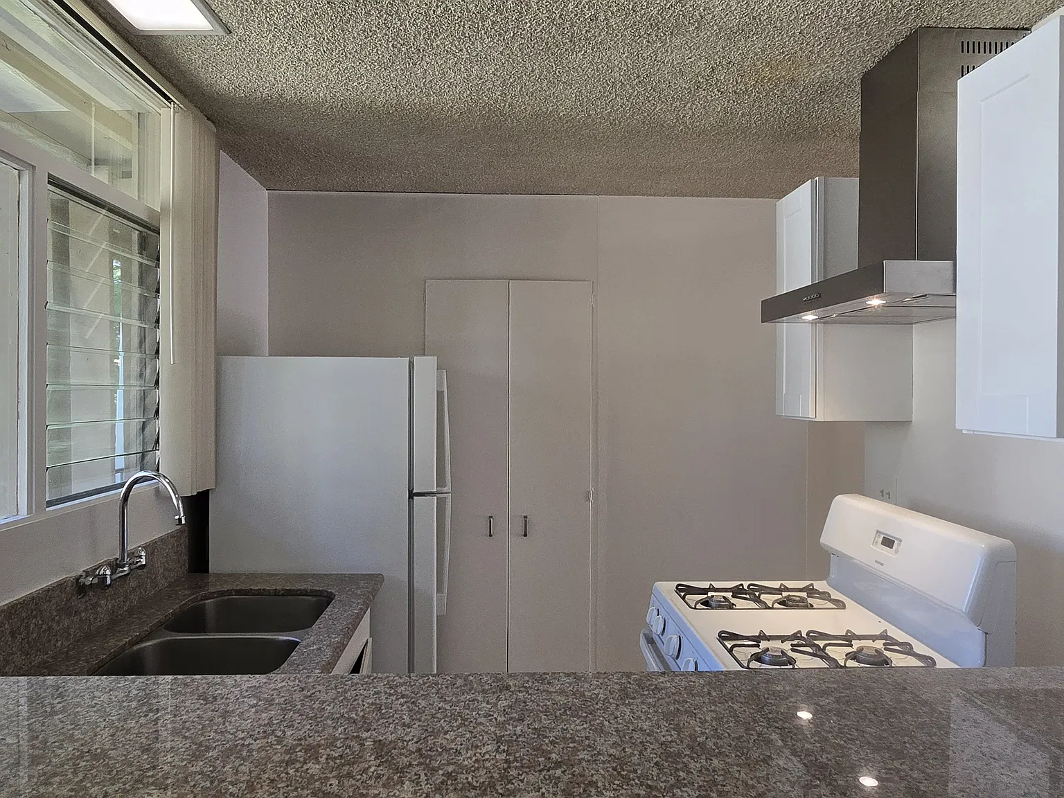 1 bed, 600 sqft, $2,000 — Photo 4