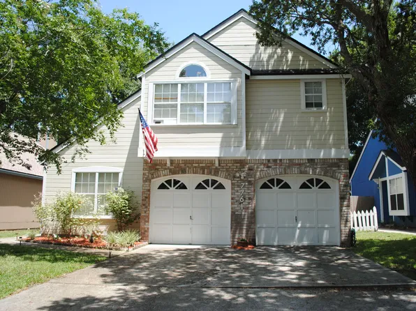 7761 Greenwich Ct E, Jacksonville, FL 32277
