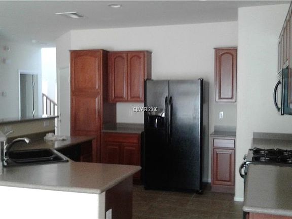 5th image of 7102 Brighton Village St #0