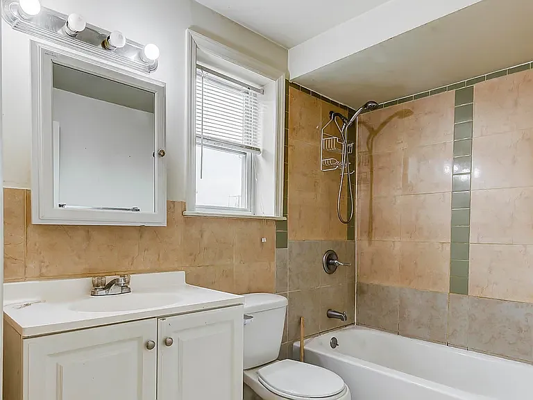 77 Wallis Ave #1F — Photo 35