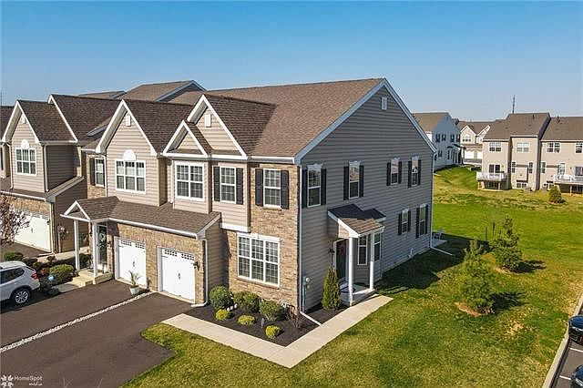 1st image of 333 Redclover Ln