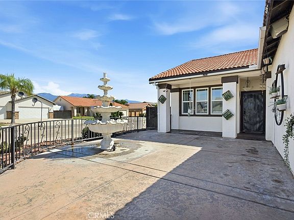 3rd image of 1853 Rue Chablis