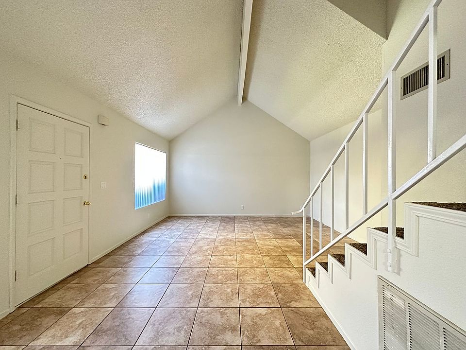 1st image of 4468 Buena Vista Dr