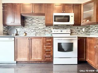 8 William Curtis Cir, Newmarket, ON L3Y8L7