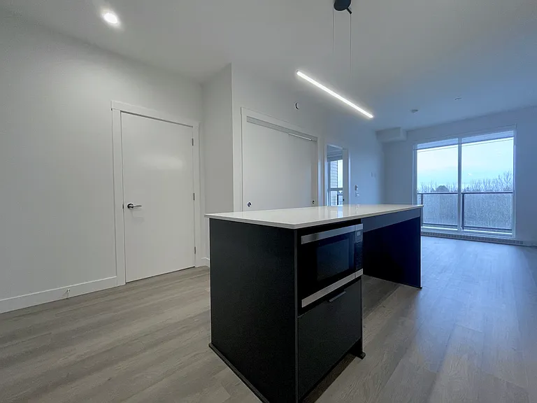 7738 119a St #418 — Photo 4
