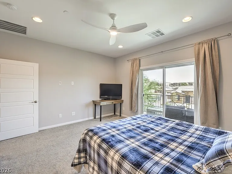 1028 Via Corto St — Photo 17