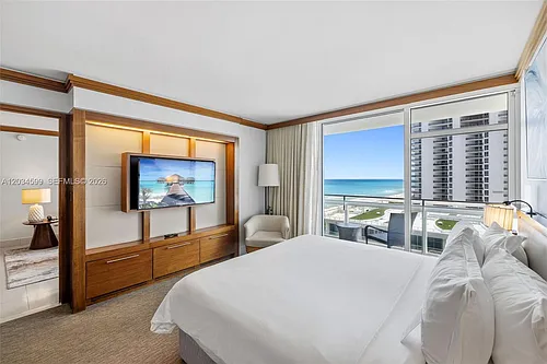 6801 Collins Ave #1010 Photo 1