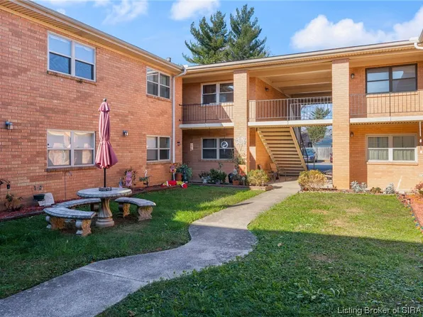 225 Ettels Lane #46, Clarksville, IN 47129