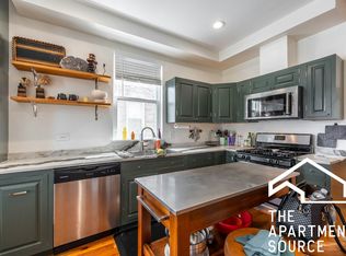 2833 N Spaulding Ave #1F, Chicago, IL 60618