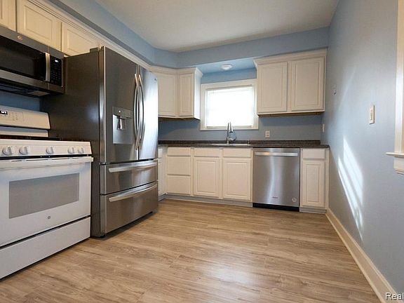 4th image of 5915 Merriman Rd