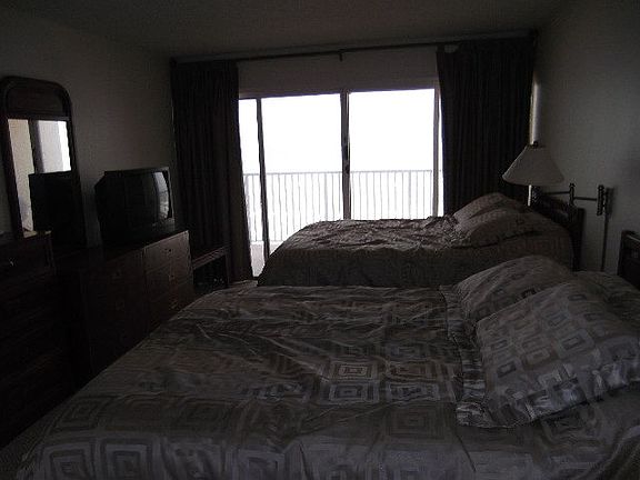 2nd image of 2800 Gulf Blvd APT 1004