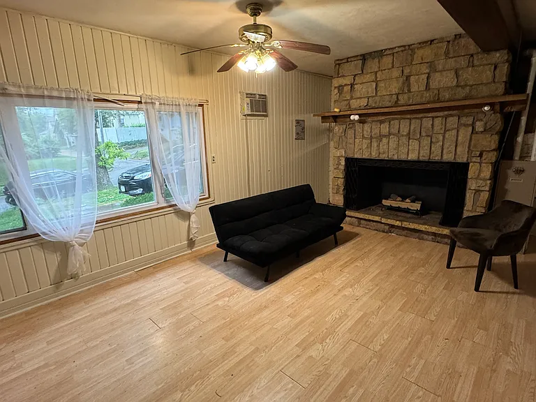 1101 Race St — Photo 3