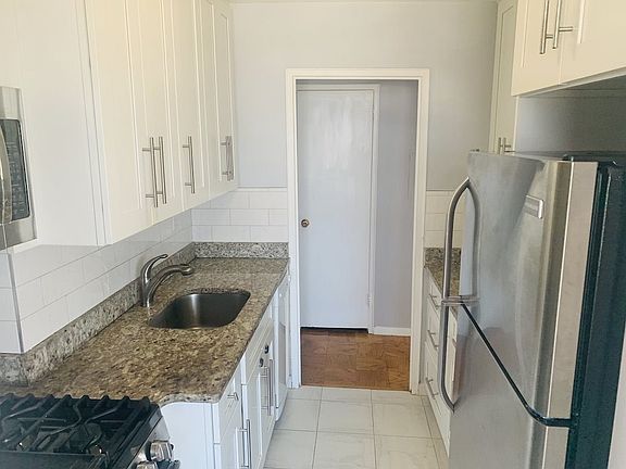 2nd image of 225 Saint Pauls Ave APT 16T
