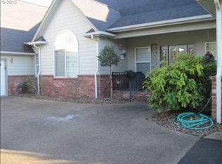 800 NE Granite Ridge St, Roseburg, OR 97470