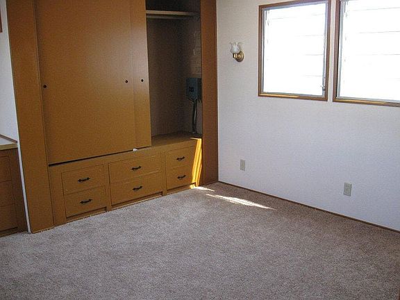 2nd image of 1600 S San Jacinto Ave Spc 53