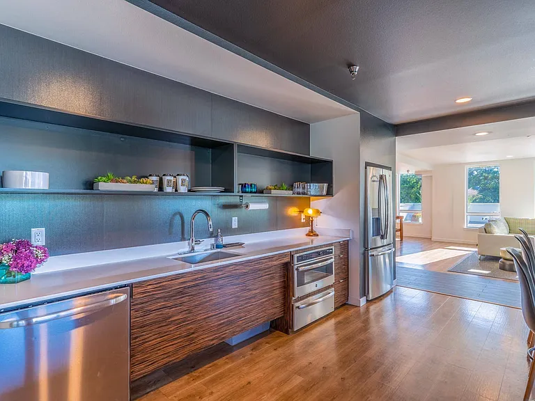 Edition Apartments — Photo 23
