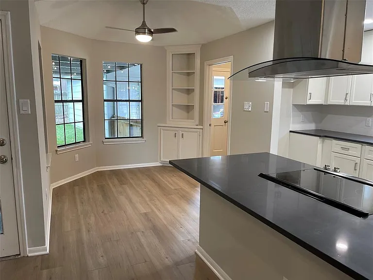 1015 Cascade Creek Dr — Photo 8