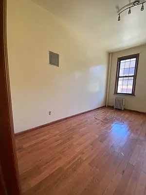 Rented by Delmark Realty LLC | media 15