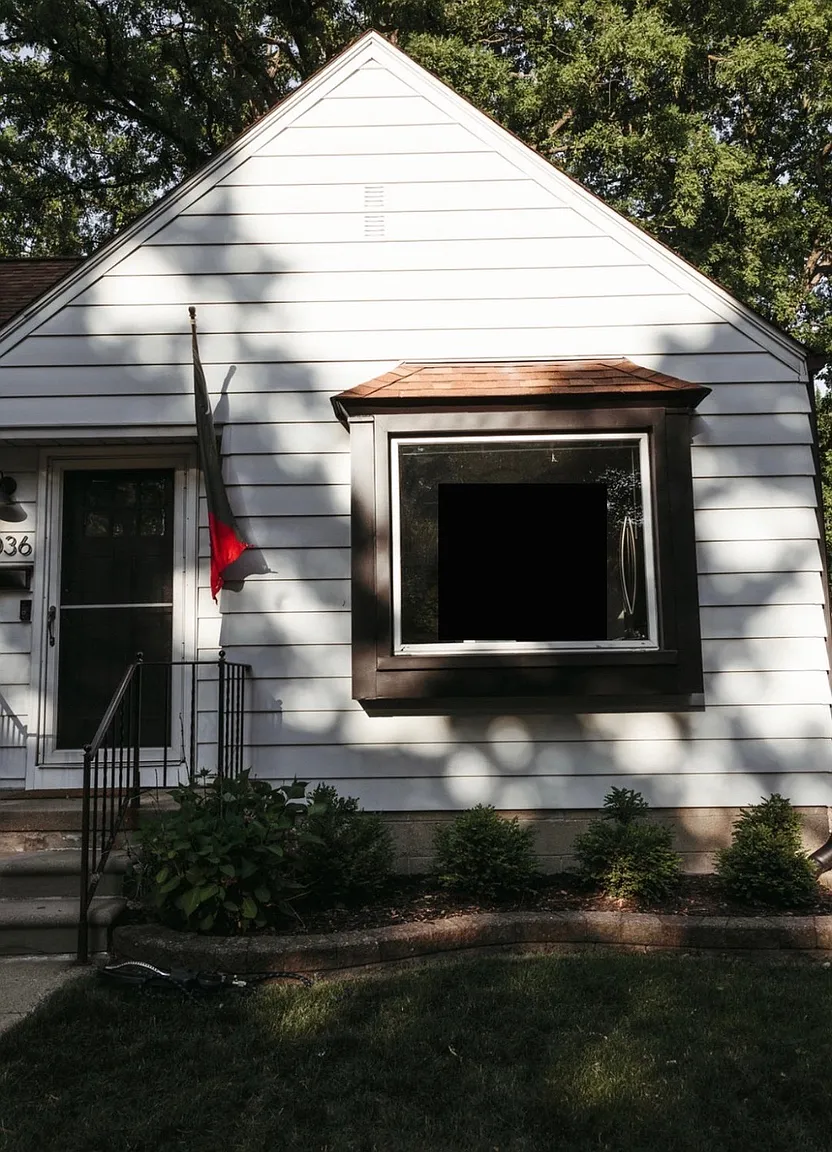 1036 N Vermont Ave photo 1