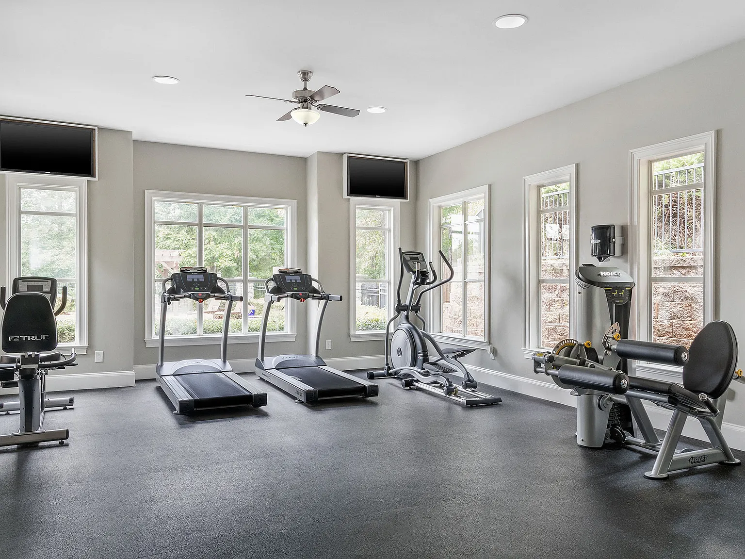 Villas at West Ridge — Photo 2