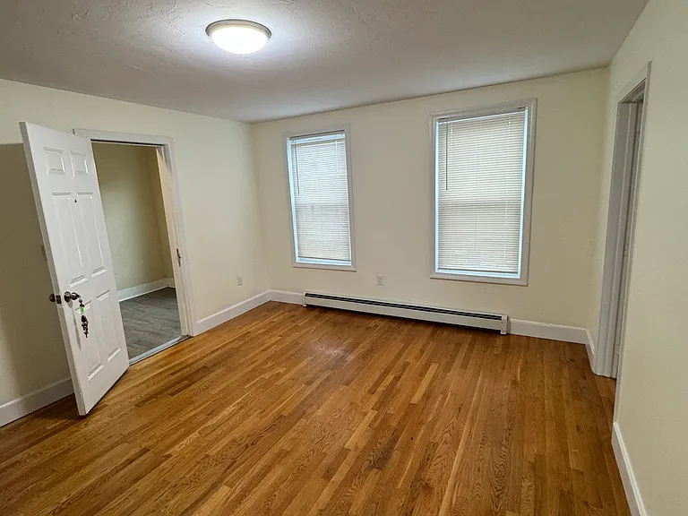 9 Bowers St #1 — Photo 13