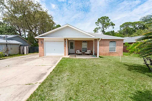 3232 Cornell Dr Photo 1