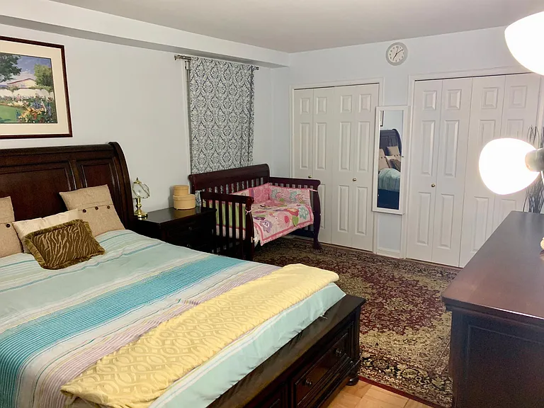 225 Saint Pauls Ave — Photo 12