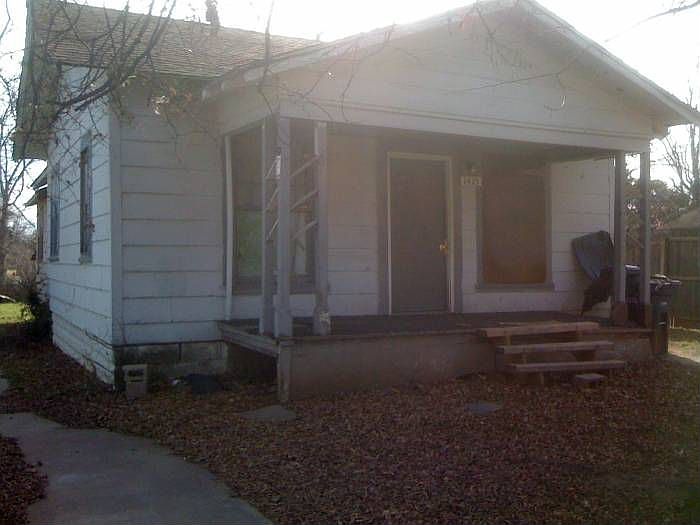 1415 E 10th