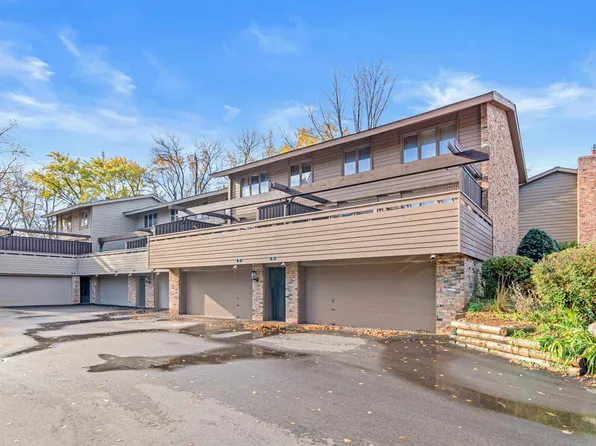 25 Birnamwood Dr, Burnsville, MN 55337