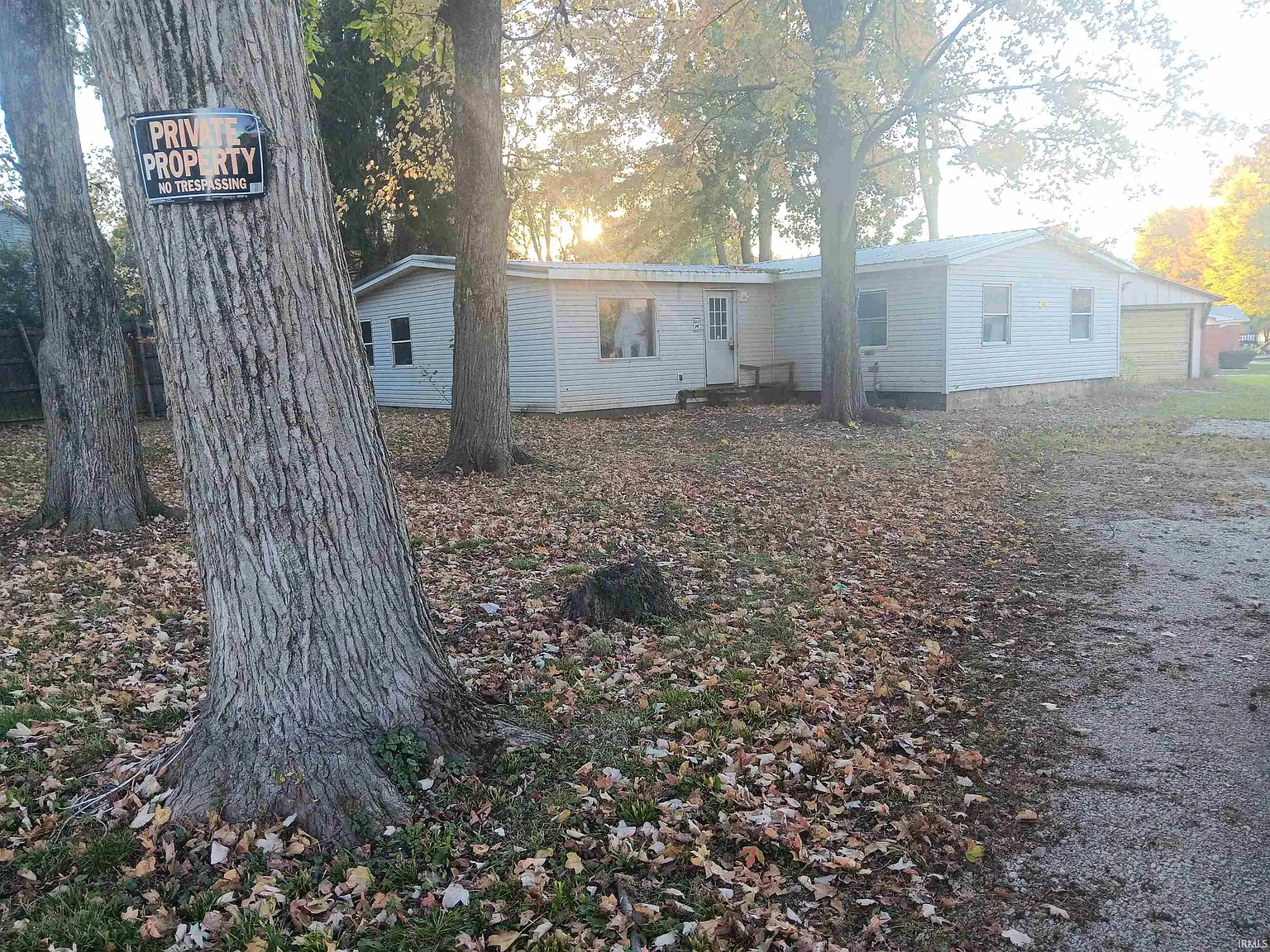 1226 N Walnut St photo 1