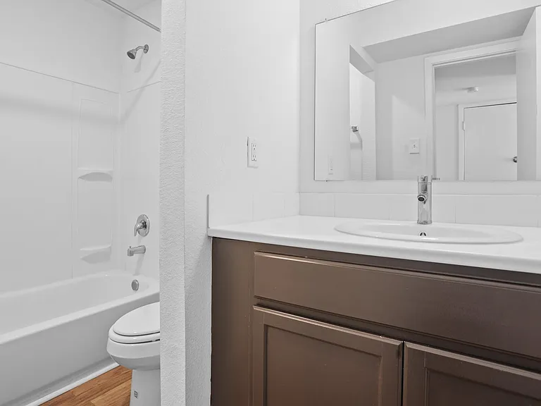 1408 Hughes St #15 — Photo 25