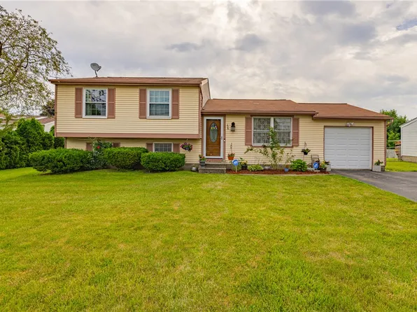 126 Polaris St, Rochester, NY 14606