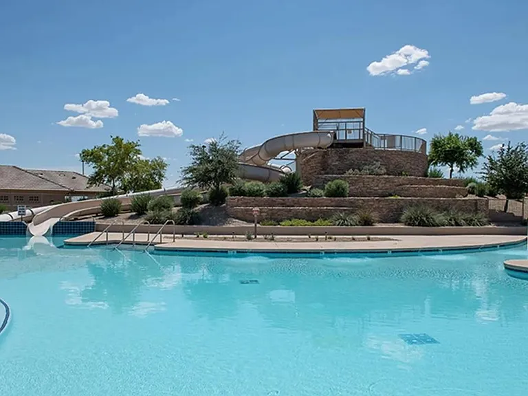 2373 E Alonso Dr — Photo 18