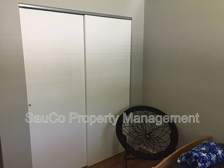 22120 S Leslie Ave — Photo 17