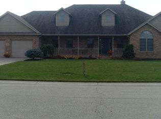 225 Brentwood Dr, Bucyrus, OH 44820