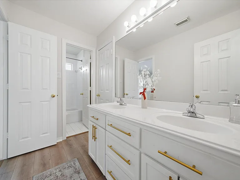 1413 Whispering Pines Dr #5 — Photo 19